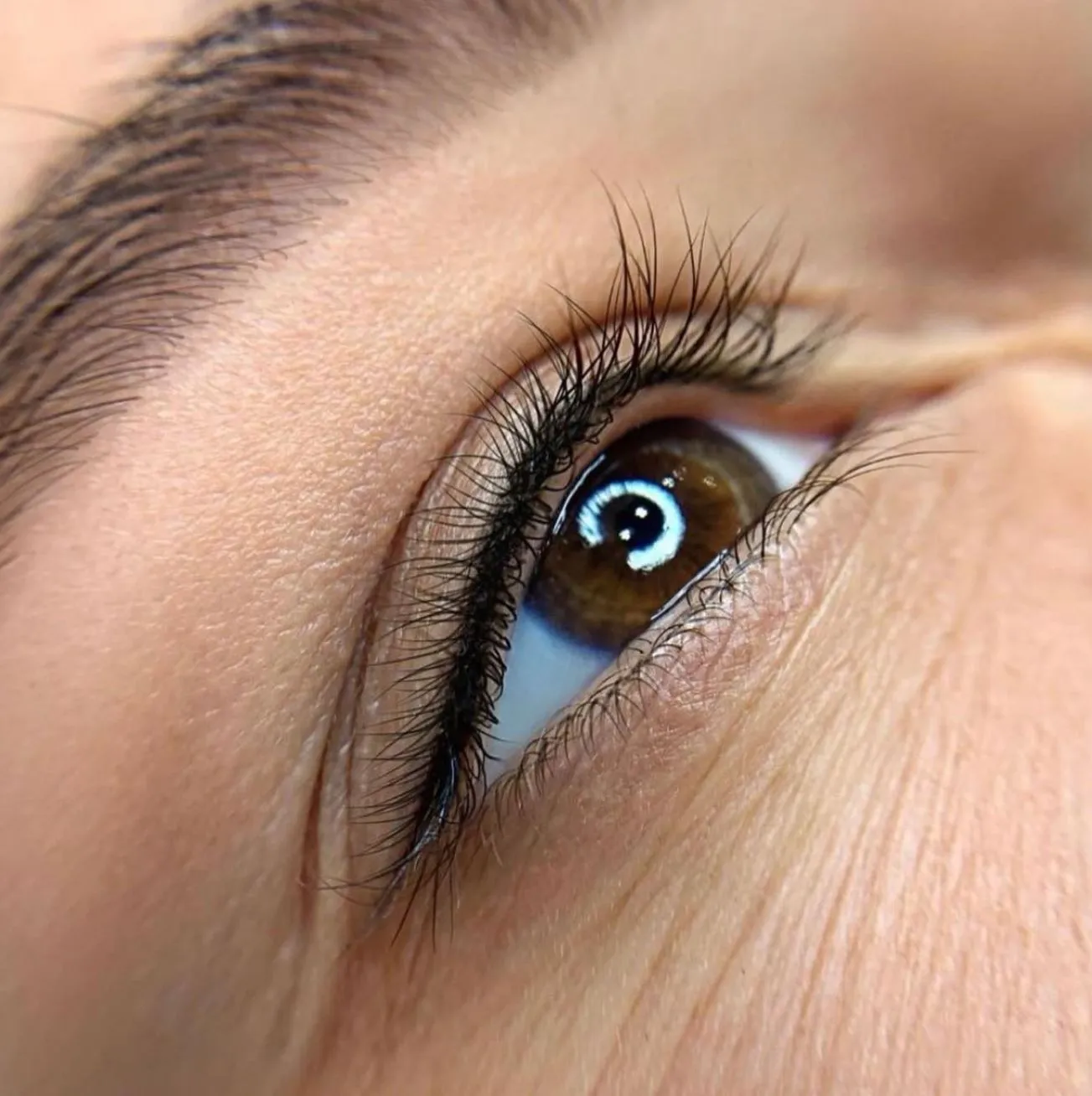Matching Eyeliner to Eye Colour and Skin Tone